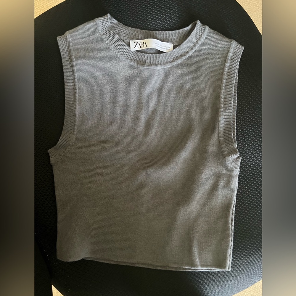 Zara Grey knit cropped top size M